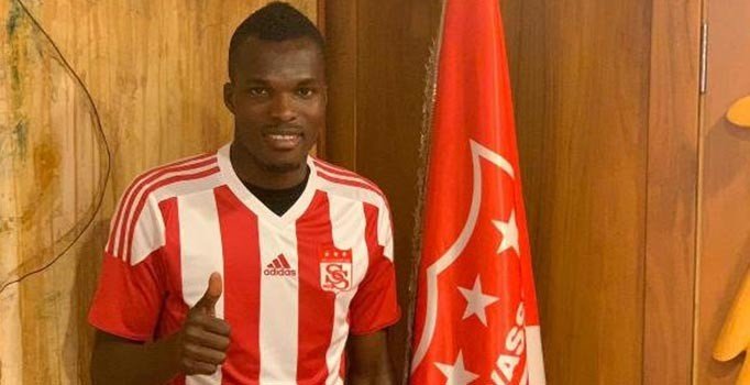 Demir Grup Sivasspor, Isaac Cofie ile anlaştı