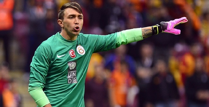 Fernando Muslera: Teklifler gazetecilere geliyor