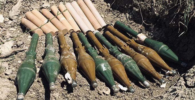 Siirt'te PKK'lılara ait silah ve mühimmat ele geçirildi