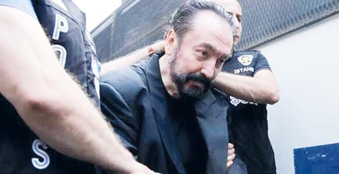 Oktar sistematik karalamayla çalışmış