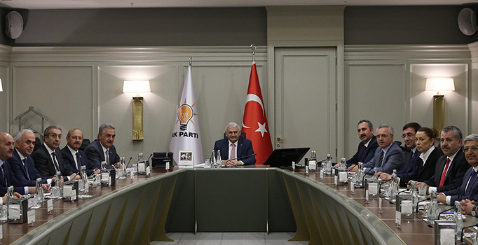 Yıldırım başkanlığında AK Parti MYK sona erdi