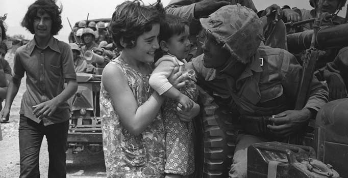 Kıbrıs Barış Harekatı'nın hiç görmediğiniz fotoğrafları