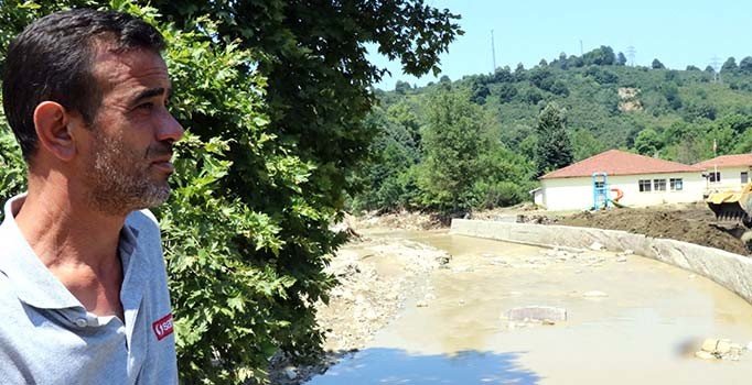 Düzce'de umutlu bekleyiş! Eşi ile 3 kızı sulara kapıldı