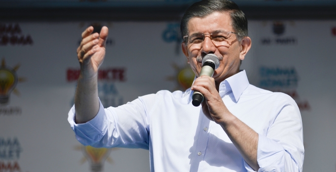 Davutoğlu: HDP'li erkekler bacılarımıza saldırdı