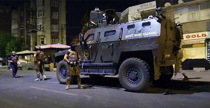 Diyarbakır'da bir terörist etkisiz hale getirildi