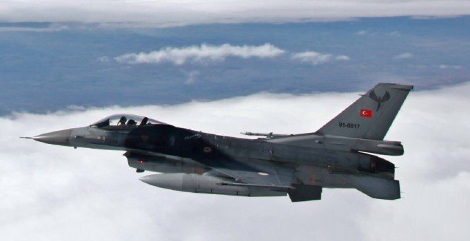 Kuzey Irak'a bir operasyon daha: Metina'da terörist sığınakları vuruldu