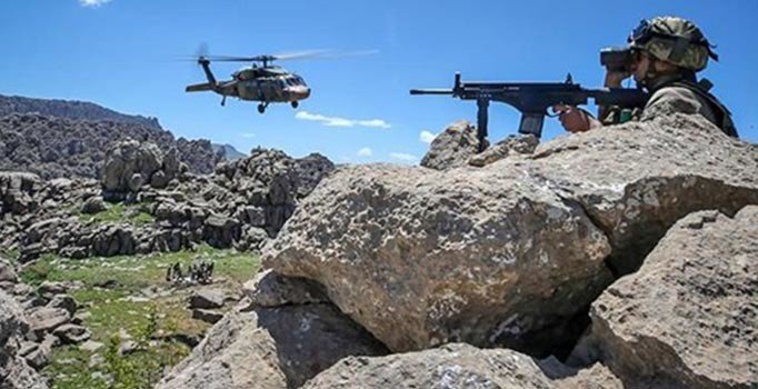 Hakkari'de 2 terörist etkisiz hale getirildi