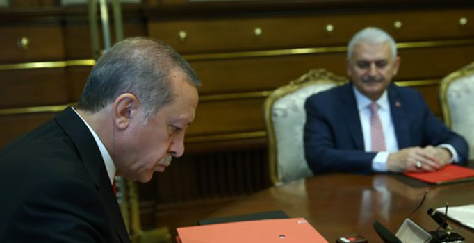 Cumhurbaşkanı Erdoğan 65. hükümeti işte böyle onayladı