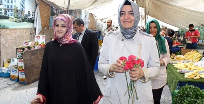 Google'da en çok aranan Bakan Fatma Betül Sayan Kaya oldu