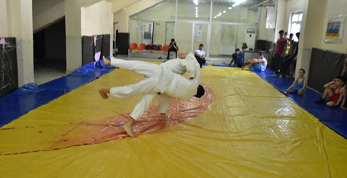 Paralimpik judoculardan İtalya'da 3 madalya