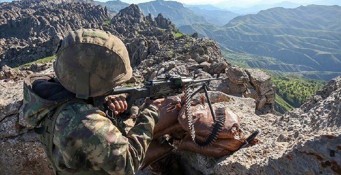 Gri kategoride aranan PKK'lı terörist etkisiz hale getirildi