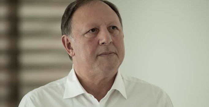 Süleyman Servet Sazak MHP Genel Başkanlığı'na aday oldu