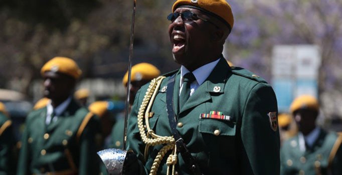 ABD, Zimbabveli eski generali yaptırım listesine aldı
