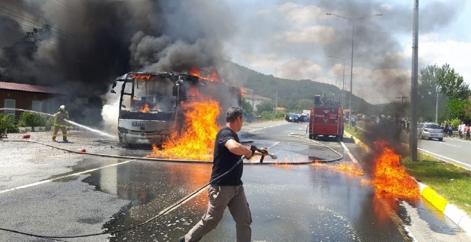 Balıkesir’de otobüs yangını: 5 ölü
