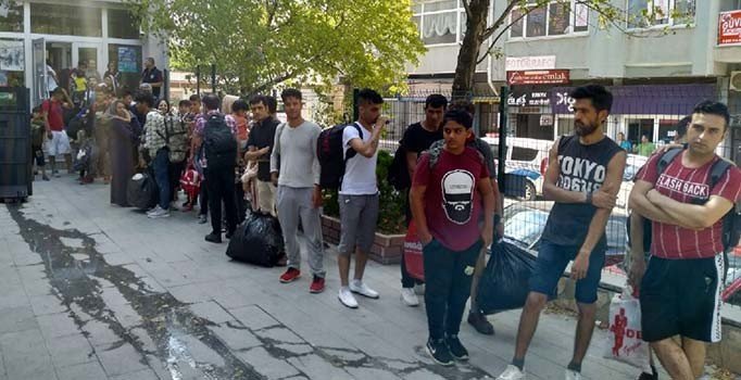 Edirne'de 67 düzensiz göçmen yakalandı