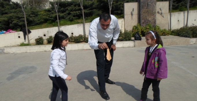 Mendiller kapılacak, seksek oynanacak