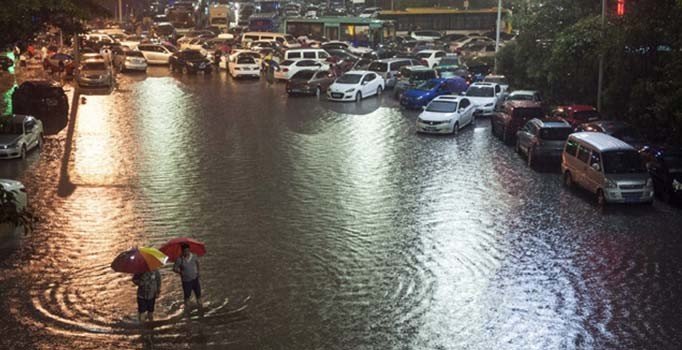 Çin'de sel felaketi 19 can aldı