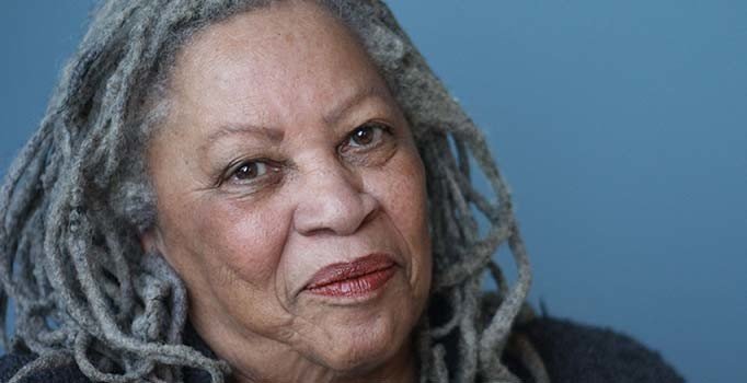 Nobel ödüllü yazar Toni Morrison yaşamını yitirdi