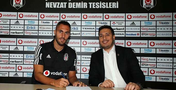 Beşiktaş, Victor Ruiz ile 3 yıllık sözleşme imzaladı