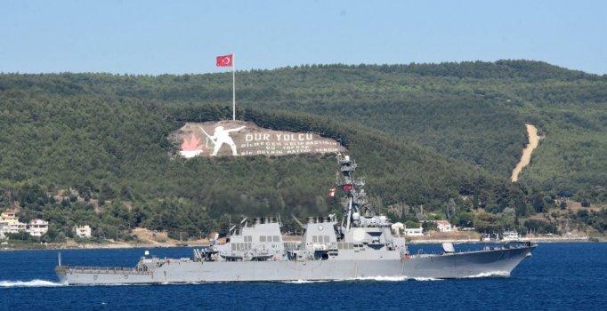 ABD savaş gemisi 'USS Porter', Çanakkale Boğazı'ndan geçti