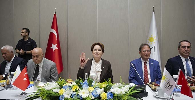 İYİ Parti'de yeni yönetim modeli devrede: Başkanlık Divanı'na uzman kadro geliyor