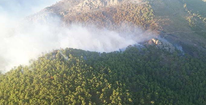 Antalya'da iki ayrı alanda orman yangını