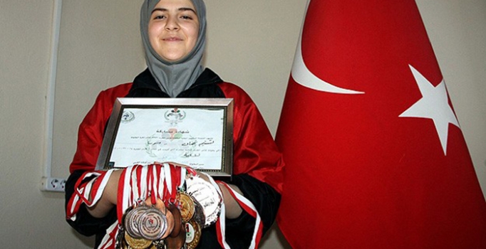 Erdoğan'ın telefonu 
Suriyeli sporcuyu ağlattı