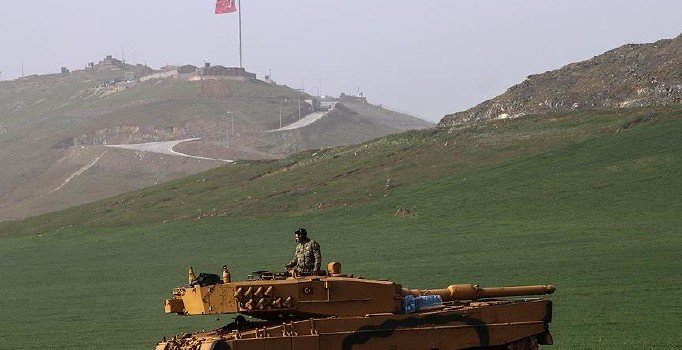 Afrin'deki TSK üs bölgesine PKK saldırısı: İki asker yaralandı