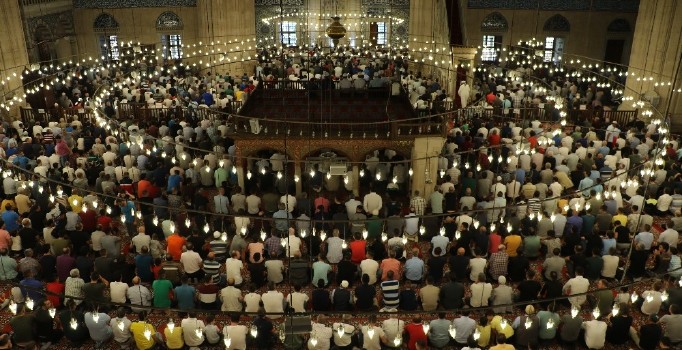 Selimiye Camii bayram sabahı doldu taştı
