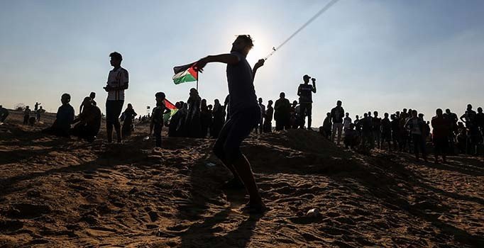 İsrail askerlerinin yaraladığı Filistinli şehit oldu