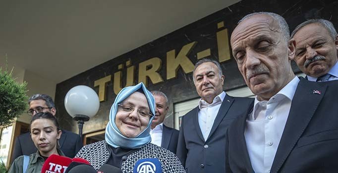 Bakan Selçuk, eylem kararı alan Türk-İş'le görüşecek