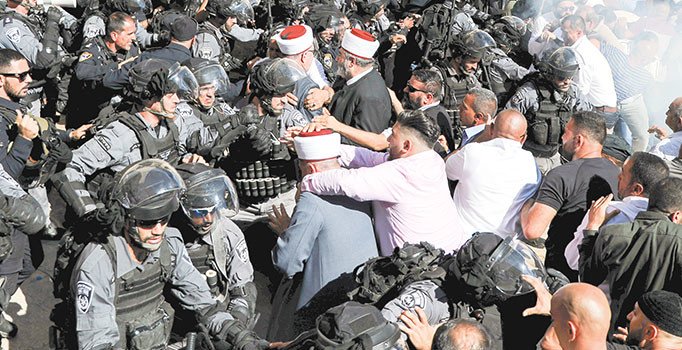 İsrail güçleri Batı Şeria'da 7 Filistinliyi gözaltına aldı