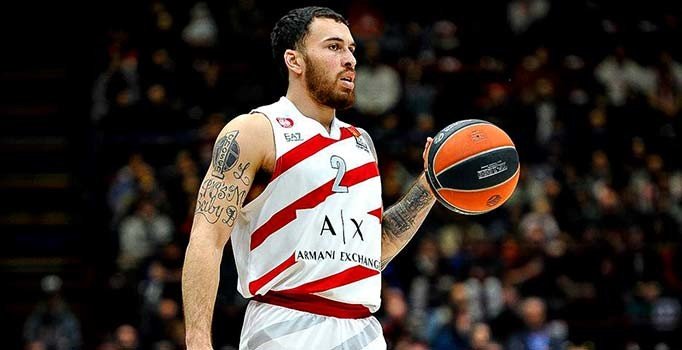 CSKA Moskova, Mike James'i renklerine bağladı