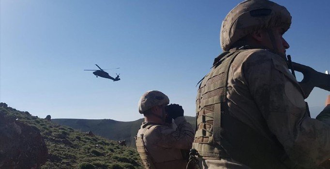 Son dakika! Kars'ta 3 terörist etkisiz hale getirildi