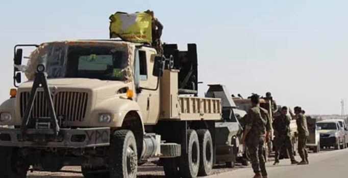 ABD ve PYD'nin kapsamlı bir operasyon başlatacağı beklentisi Rakka'da yüz binler yola çıktı