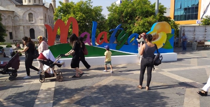 Malatya’da termometreler 41 dereceyi gösterdi