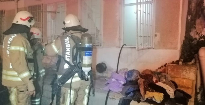 Çakmak gazı dairenin yanmasına neden oldu