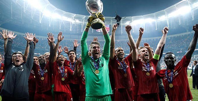 Adrian'dan Liverpool'a kötü haber