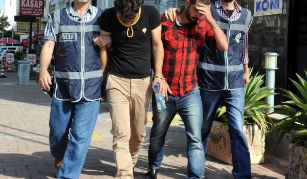 Osmaniye’de PKK’ya yardım ve yataklıktan 5 kişi yakalandı