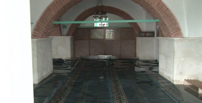 Ahi Çelebi Camii'ni su bastı 