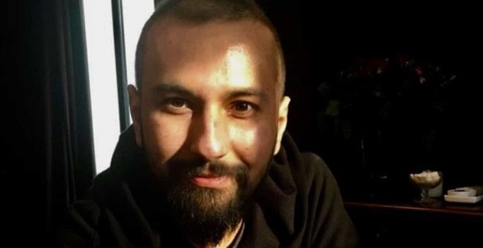 Aykut Cömert kimdir neden ve nasıl öldü? Beren Saat arkadaşını gözyaşlarıyla andı