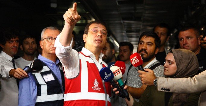 İmamoğlu Eminönü ve Kapalıçarşı'da inceleme yaptı