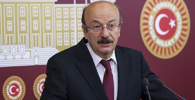 CHP'den belediye başkanlarının görevden alınmasına ilk tepki