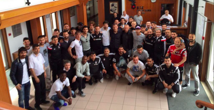 Beşiktaş'ta 6 isimle yollar ayrıldı