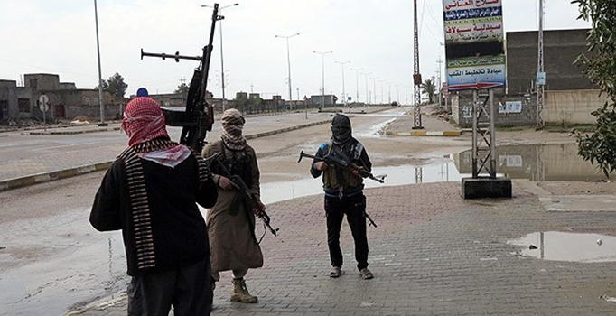 DAEŞ, Irak'ta yaklaşık
 400 çocuğu kaçırdı