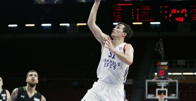 Anadolu Efes Darüşşafaka'yı konuk ediyor