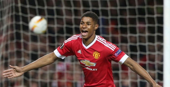 Premier Lig'de ırkçı saldırıların ardı arkası kesilmiyor