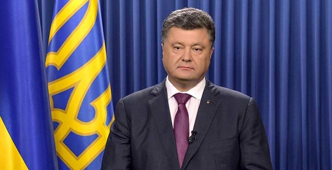 Trump'ın danışmanından Poroşenko iddiası: Ukrayna'nın 1.5 milyar dolarını çaldı