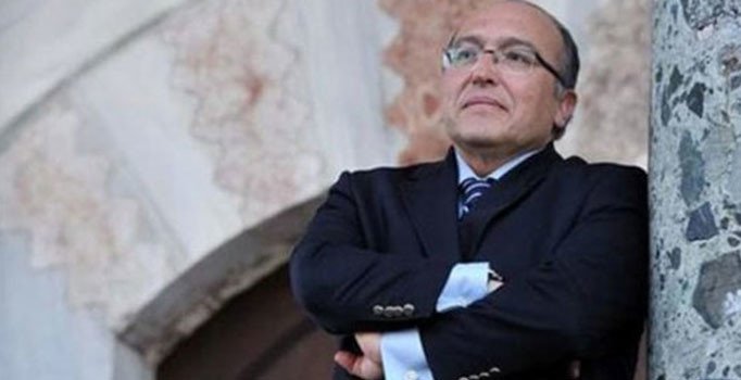 Makam odasını kumrulara terk eden bürokrat: Ben yuvayı almam siz beni görevden alın