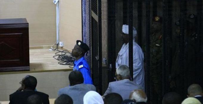 Ömer el Beşir ilk ifadesini kafeste verdi